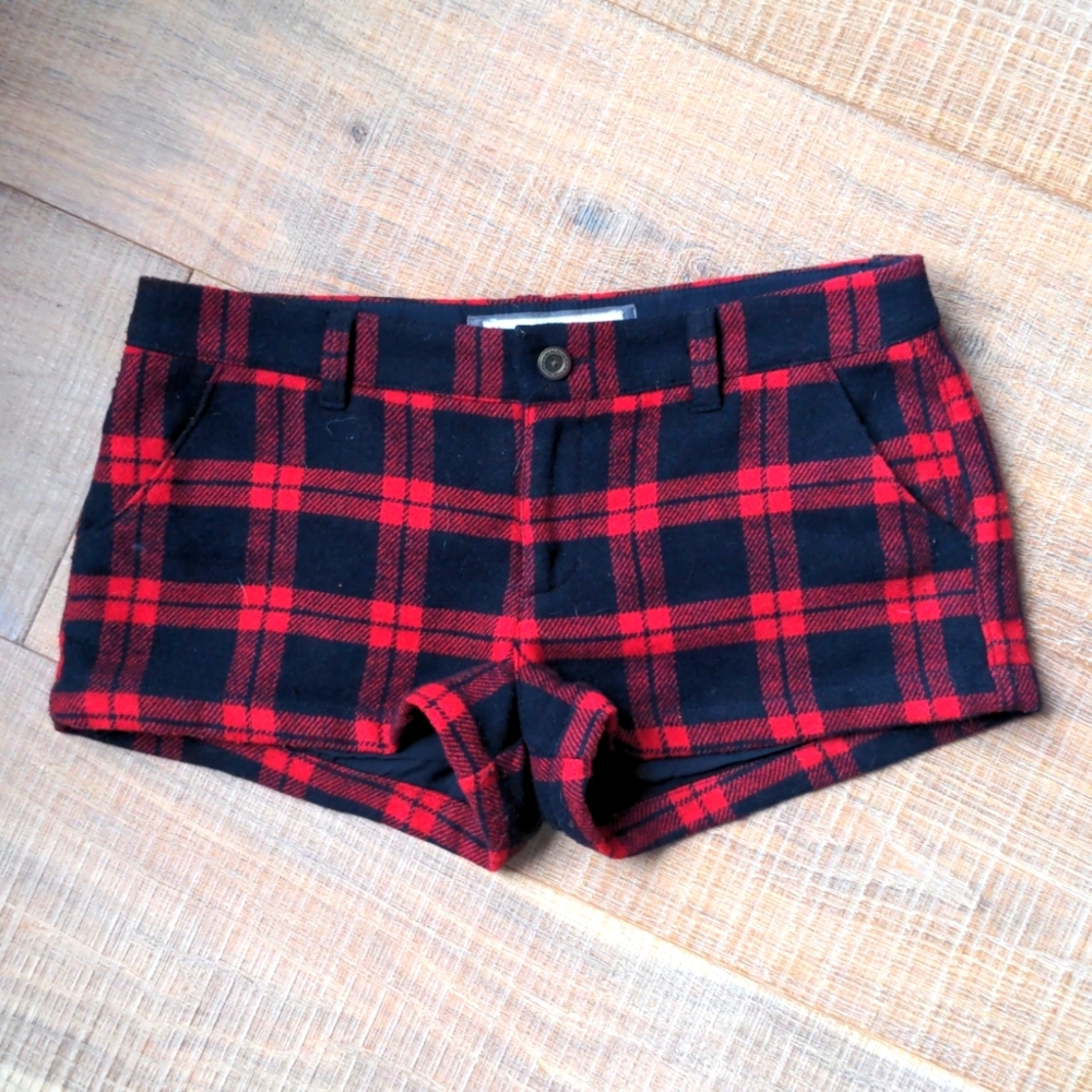 Abercrombie and Fitch plaid wool shorts